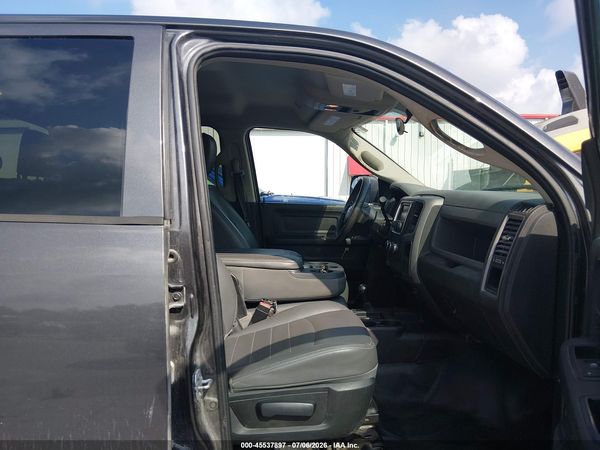2018 RAM 3500 TRADESMAN  4X4 8' BOX