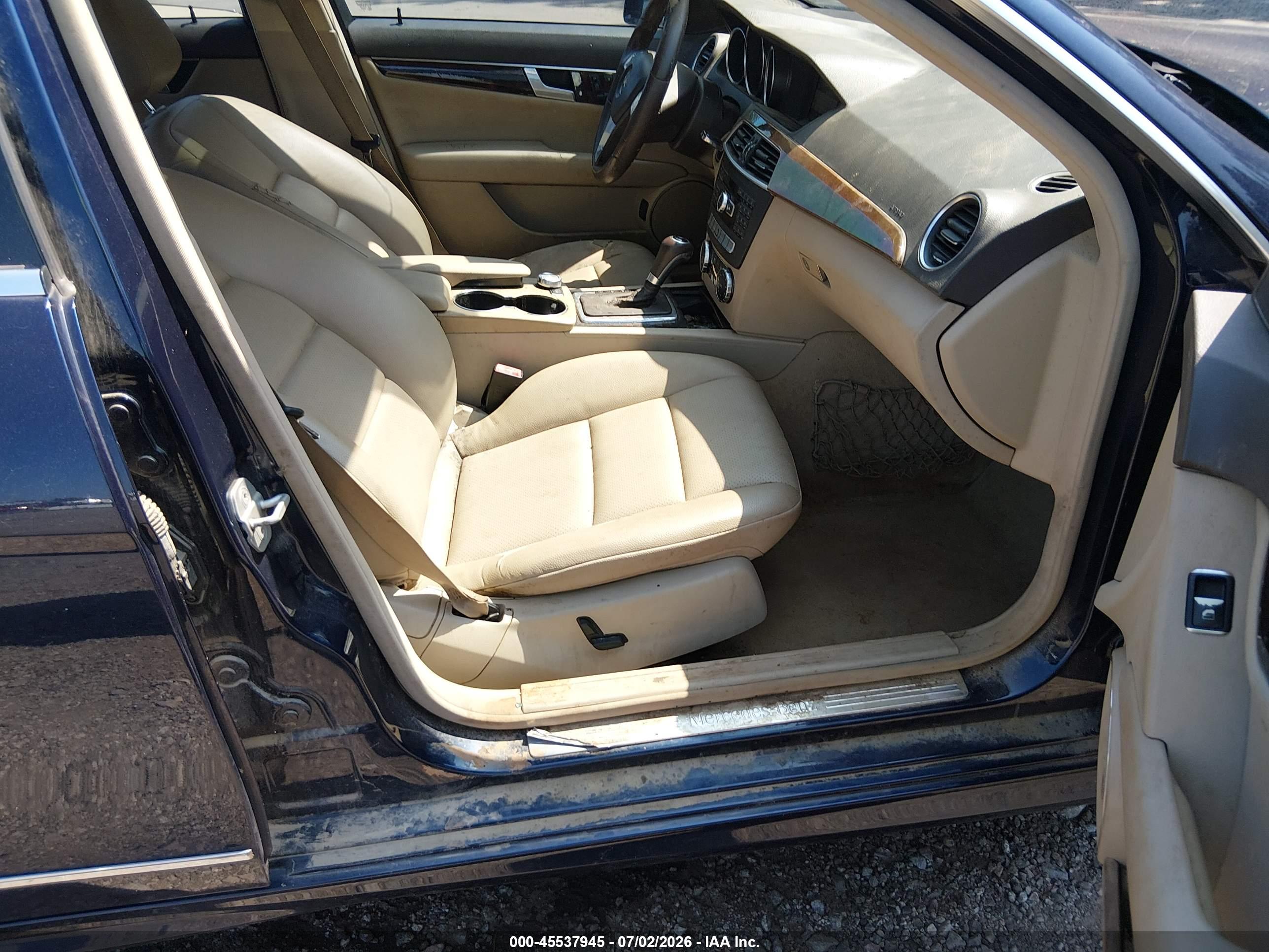 2013 MERCEDES-BENZ C 250 C250