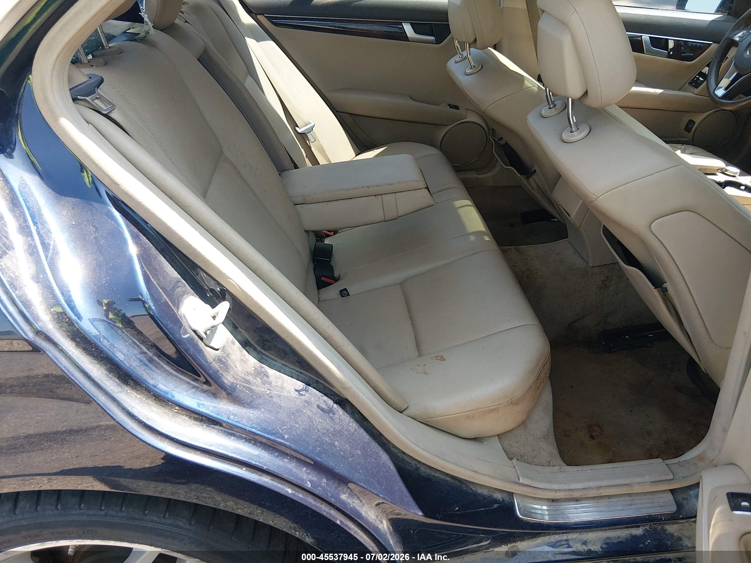 2013 MERCEDES-BENZ C 250 C250