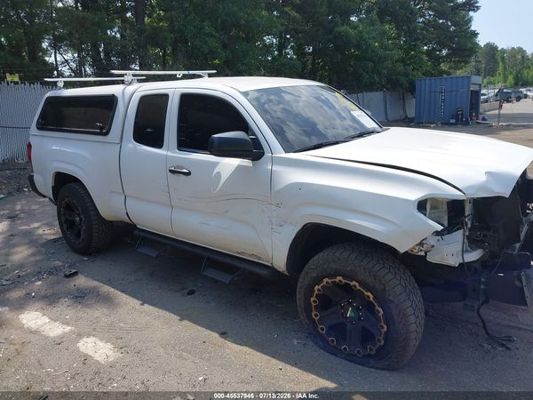2018 TOYOTA TACOMA SR
