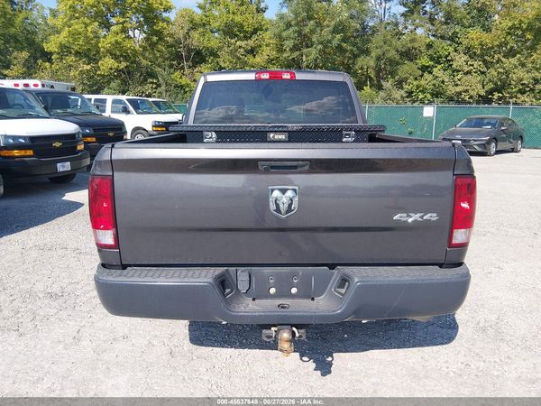 2020 RAM 1500 CLASSIC TRADESMAN  4X4 6'4 BOX