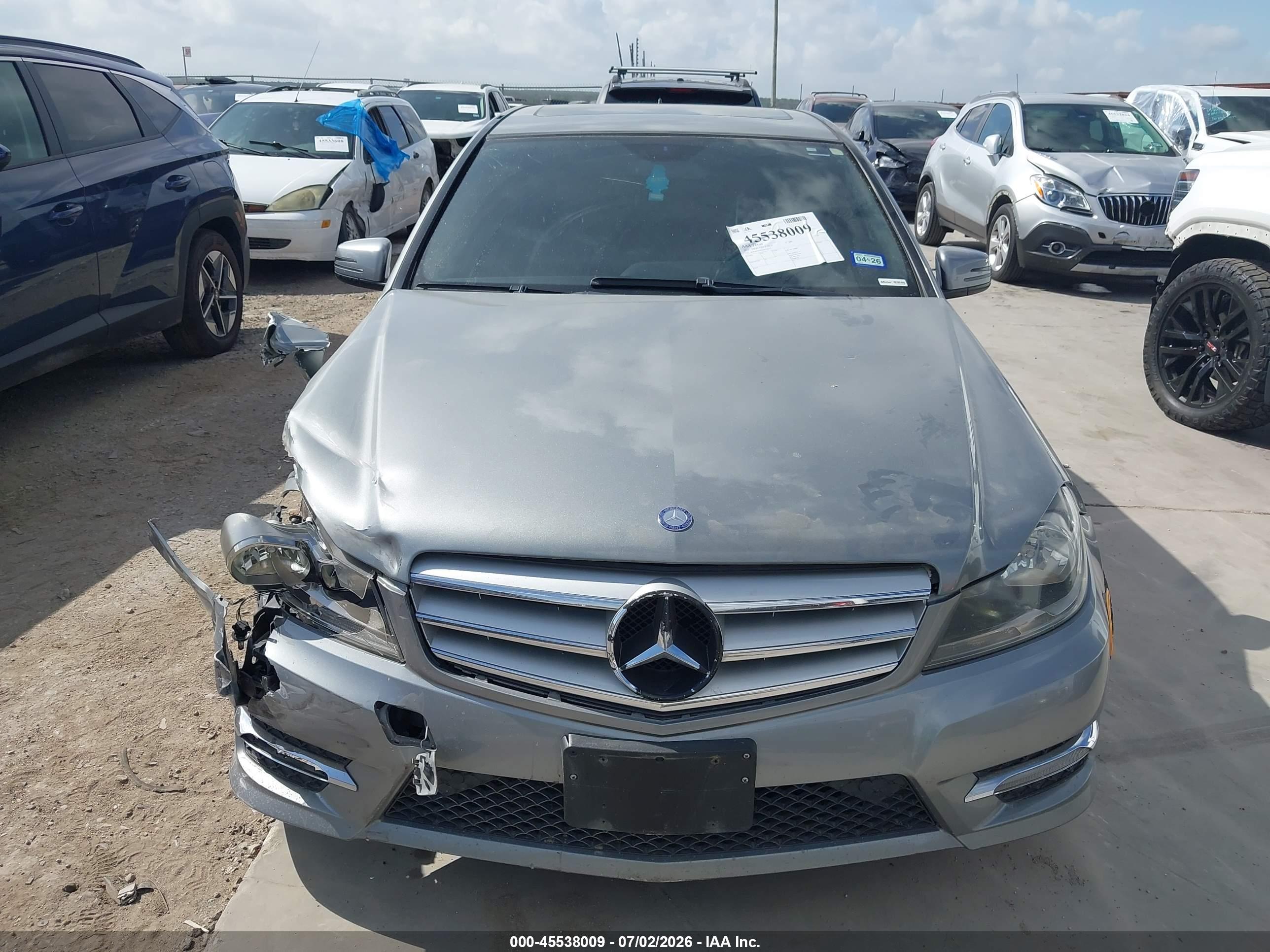 2013 MERCEDES-BENZ C 300 C300