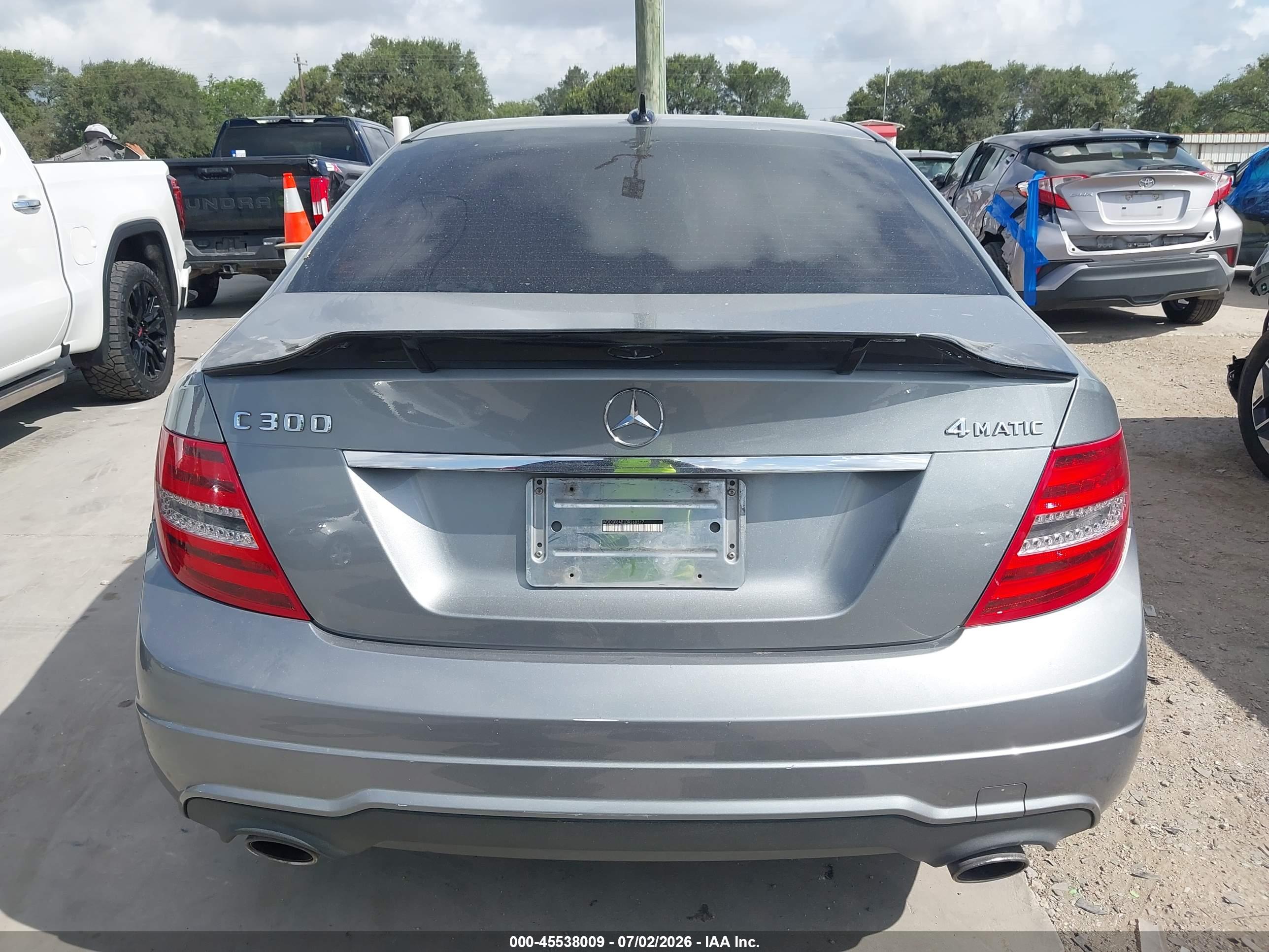 2013 MERCEDES-BENZ C 300 C300