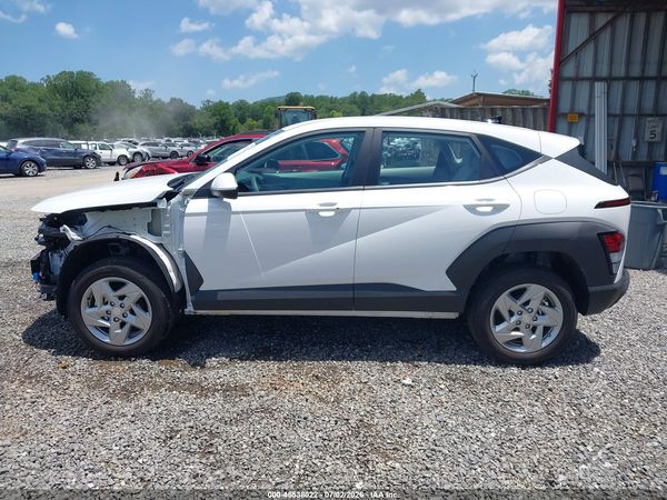 2025 HYUNDAI KONA SE