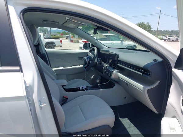 2025 HYUNDAI KONA SE