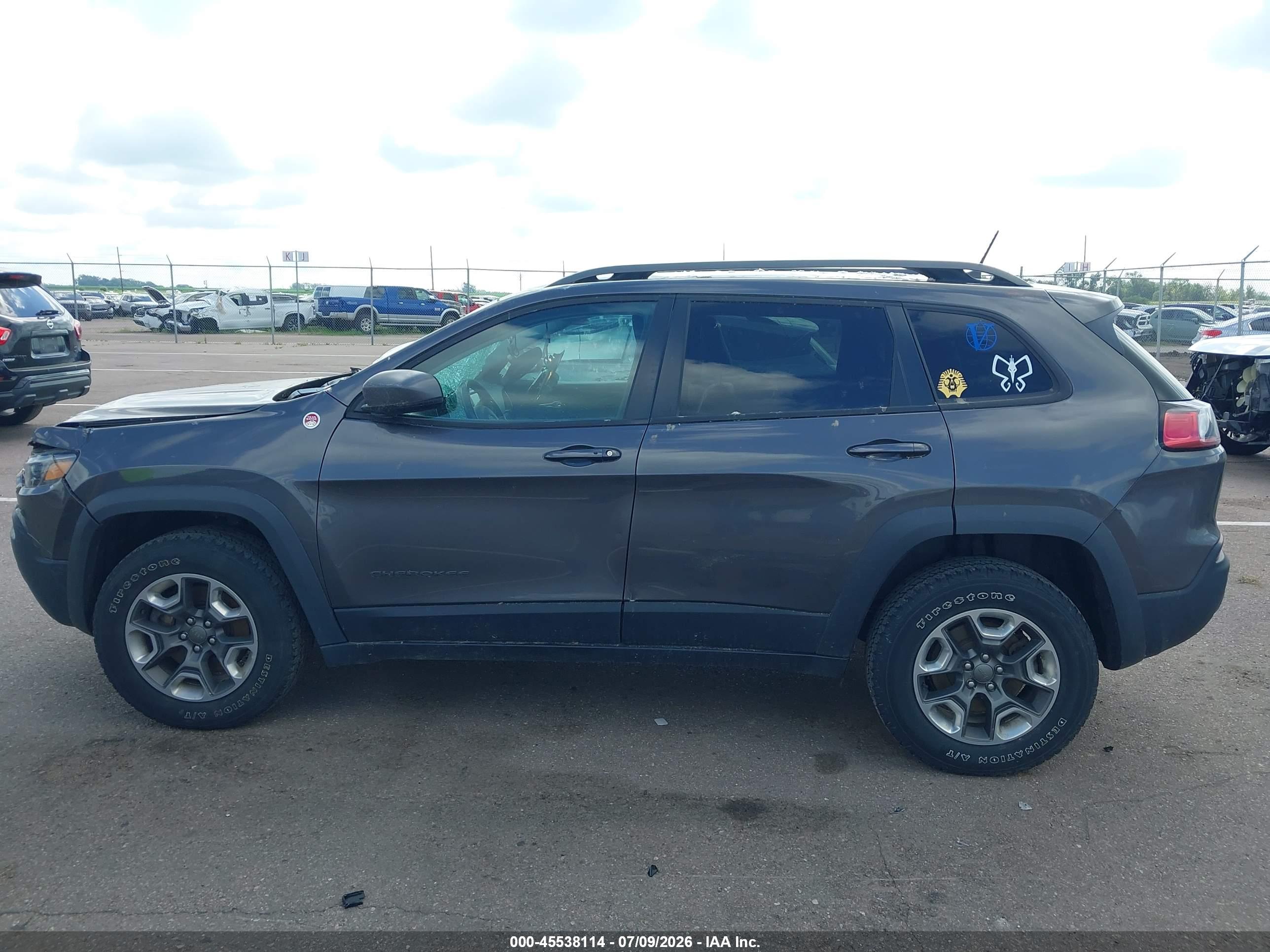 2020 JEEP CHEROKEE TRAILHAWK 4X4