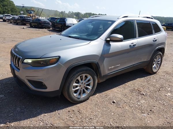 2019 JEEP CHEROKEE LATITUDE 4X4
