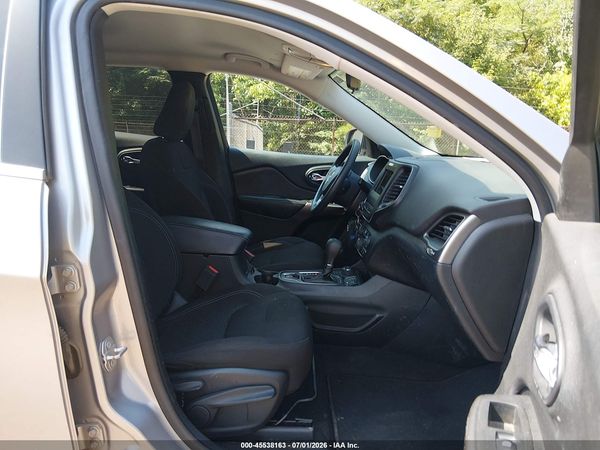 2019 JEEP CHEROKEE LATITUDE 4X4