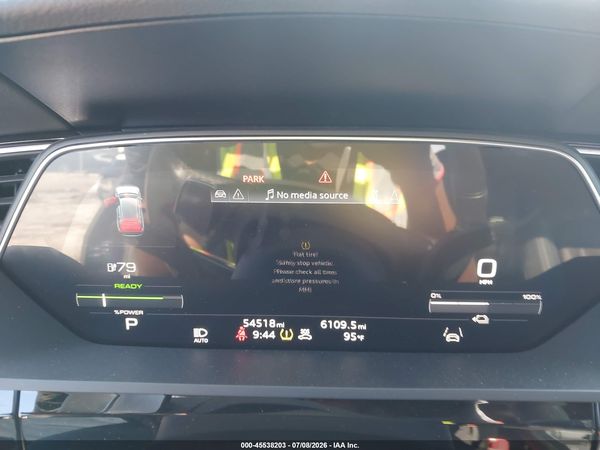 2022 AUDI E-TRON PREMIUM QUATTRO — I7