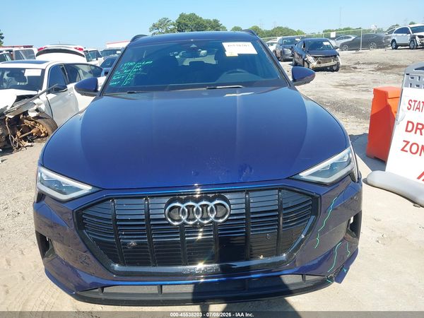 2022 AUDI E-TRON PREMIUM QUATTRO — I115