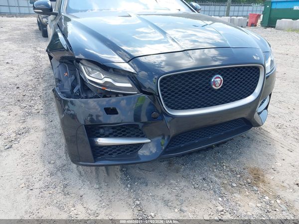 2016 JAGUAR XF 35T R-SPORT