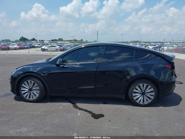 2025 TESLA MODEL Y