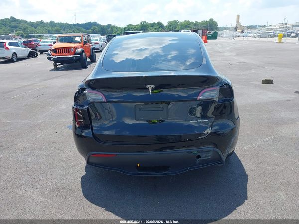 2025 TESLA MODEL Y