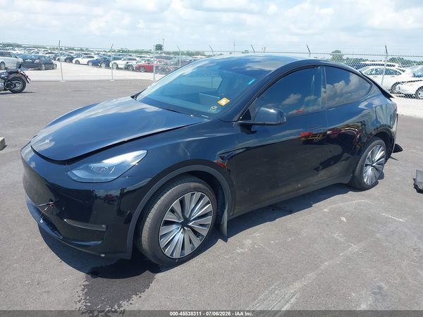 2025 TESLA MODEL Y