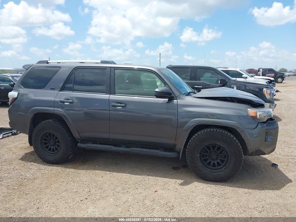 2022 TOYOTA 4RUNNER SR5