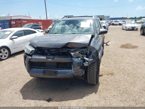 2022 TOYOTA 4RUNNER SR5