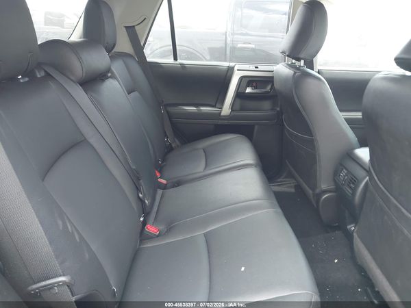 2022 TOYOTA 4RUNNER SR5