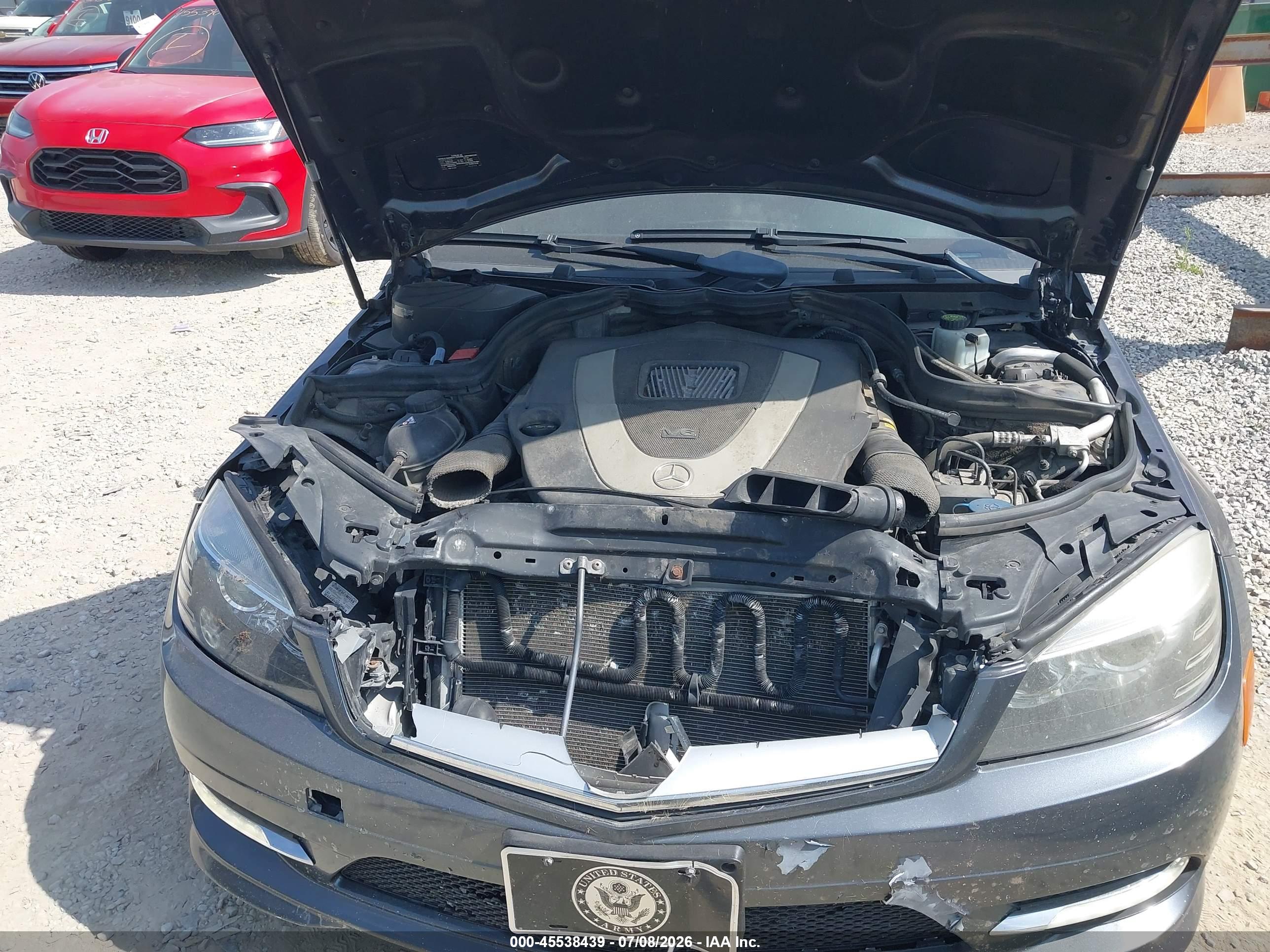 2011 MERCEDES-BENZ C 300 C300 4-MATIC