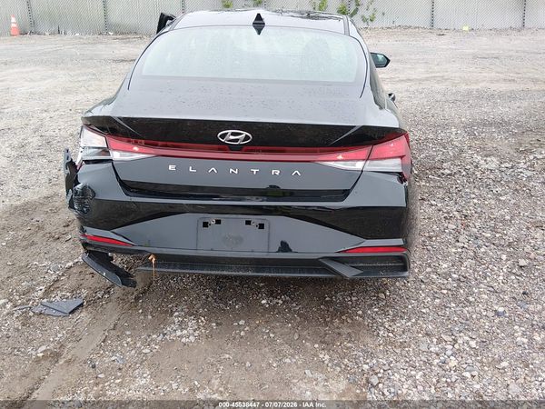 2023 HYUNDAI ELANTRA SE