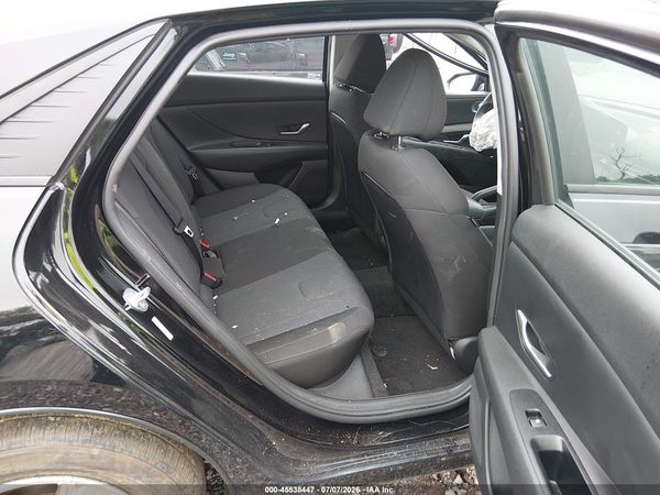 2023 HYUNDAI ELANTRA SE