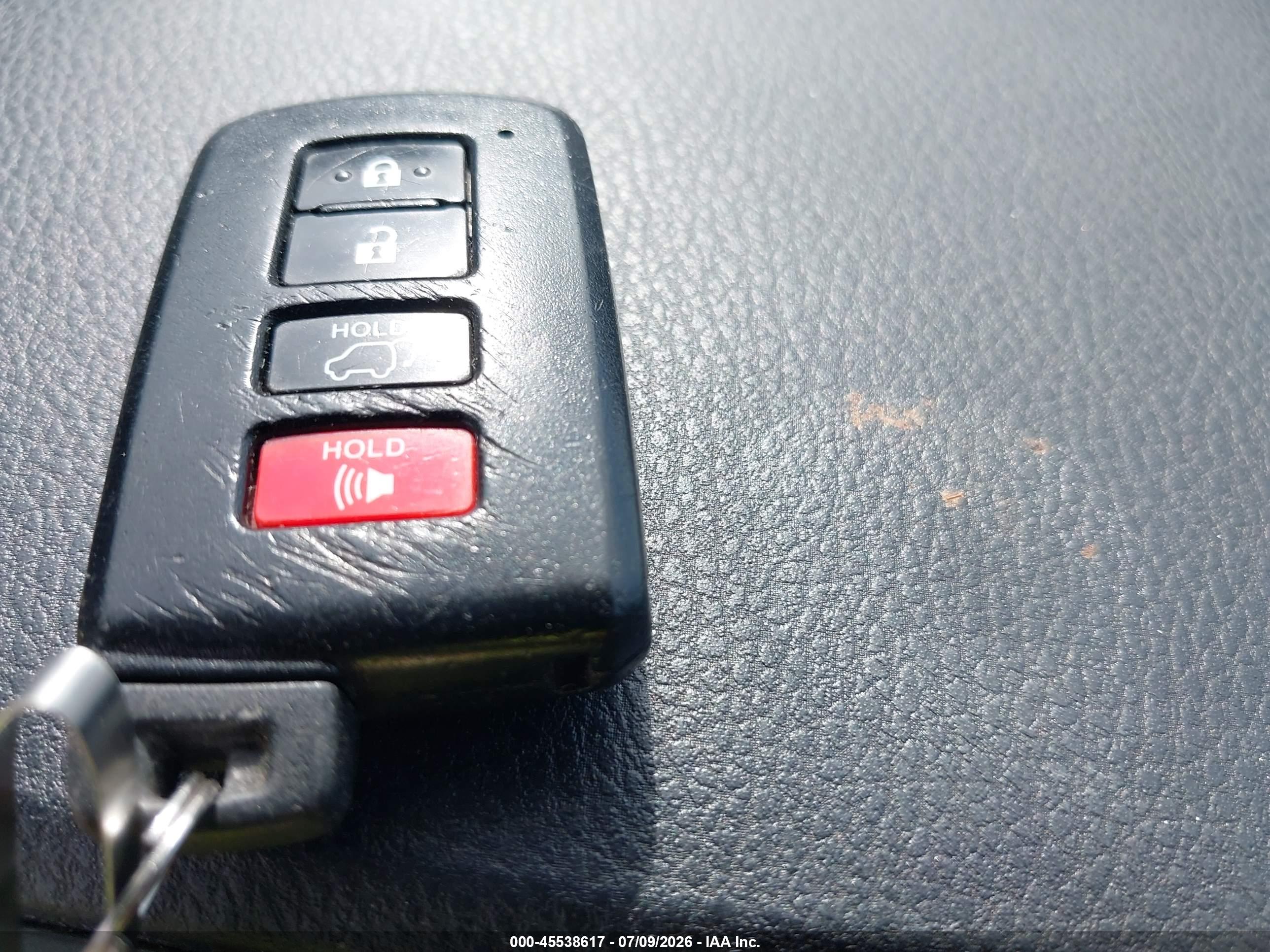 2016 TOYOTA RAV4 SE