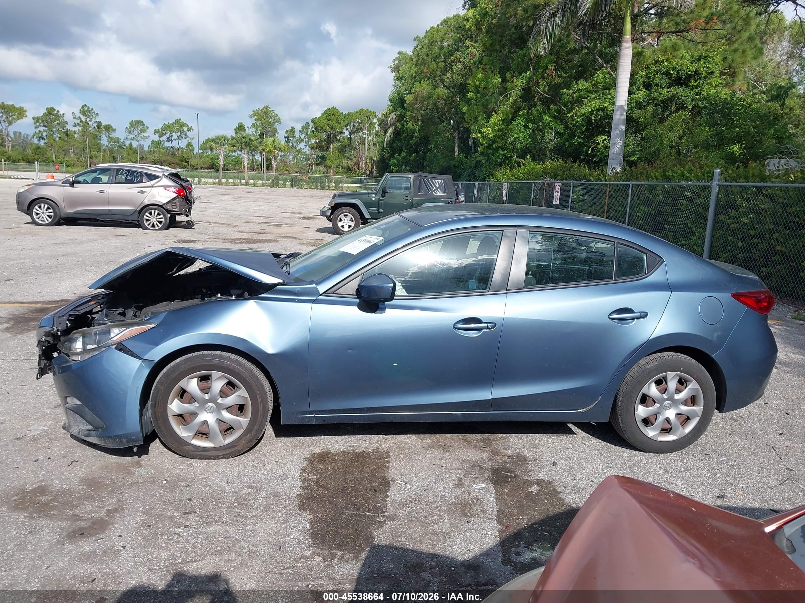 2016 MAZDA MAZDA3 I SPORT