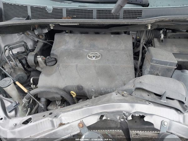 2014 TOYOTA SIENNA XLE V6 8 PASSENGER