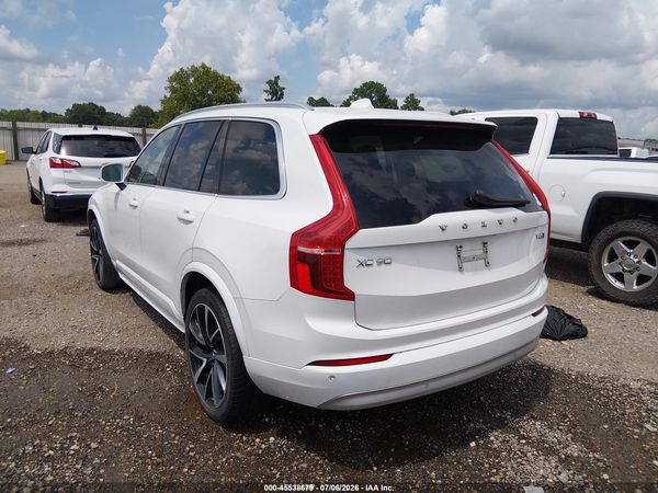2022 VOLVO XC90 T6 MOMENTUM 7 PASSENGER