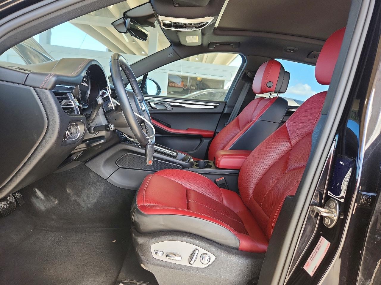 2023 PORSCHE MACAN S