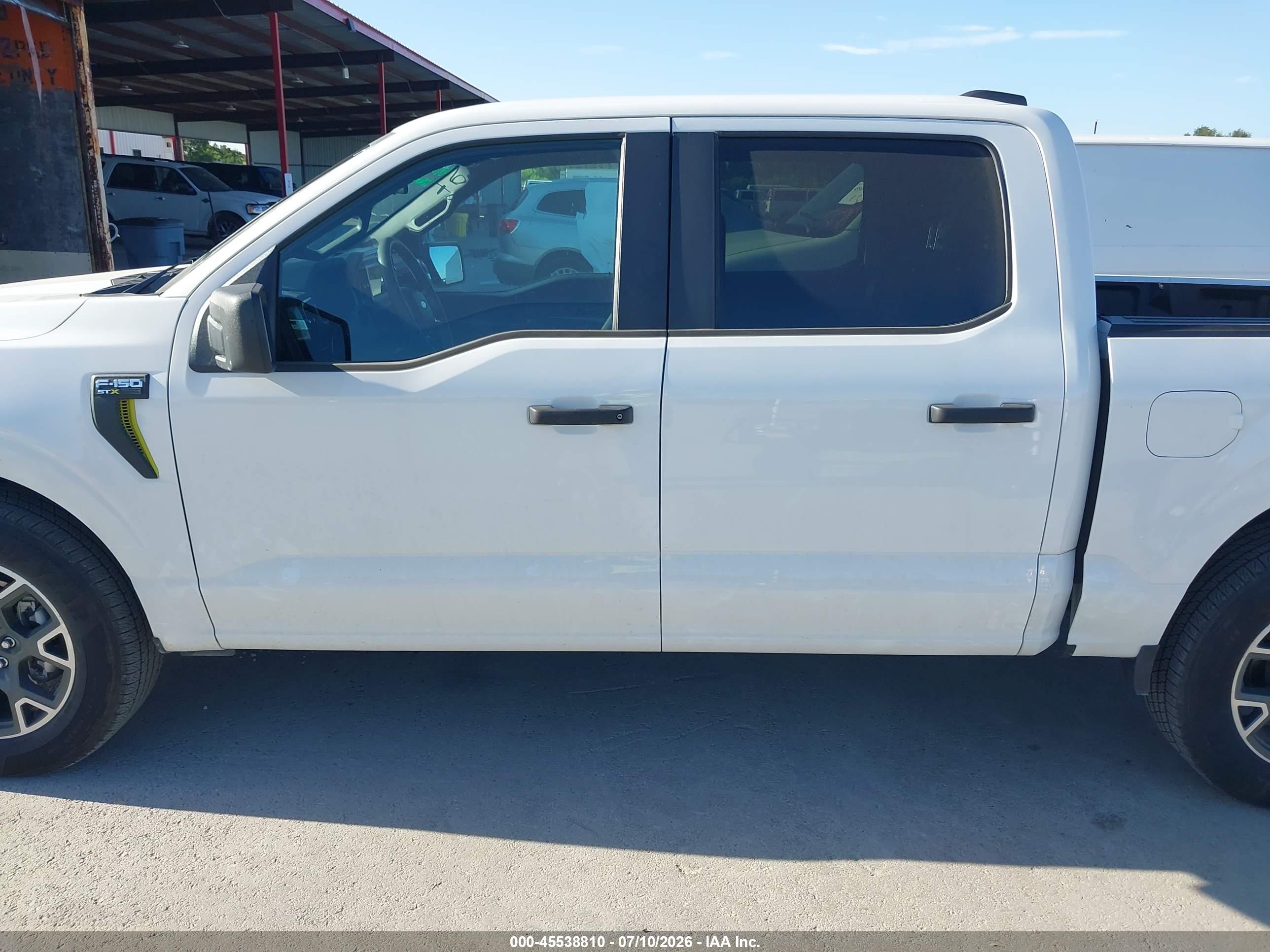 2025 FORD F-150 STX
