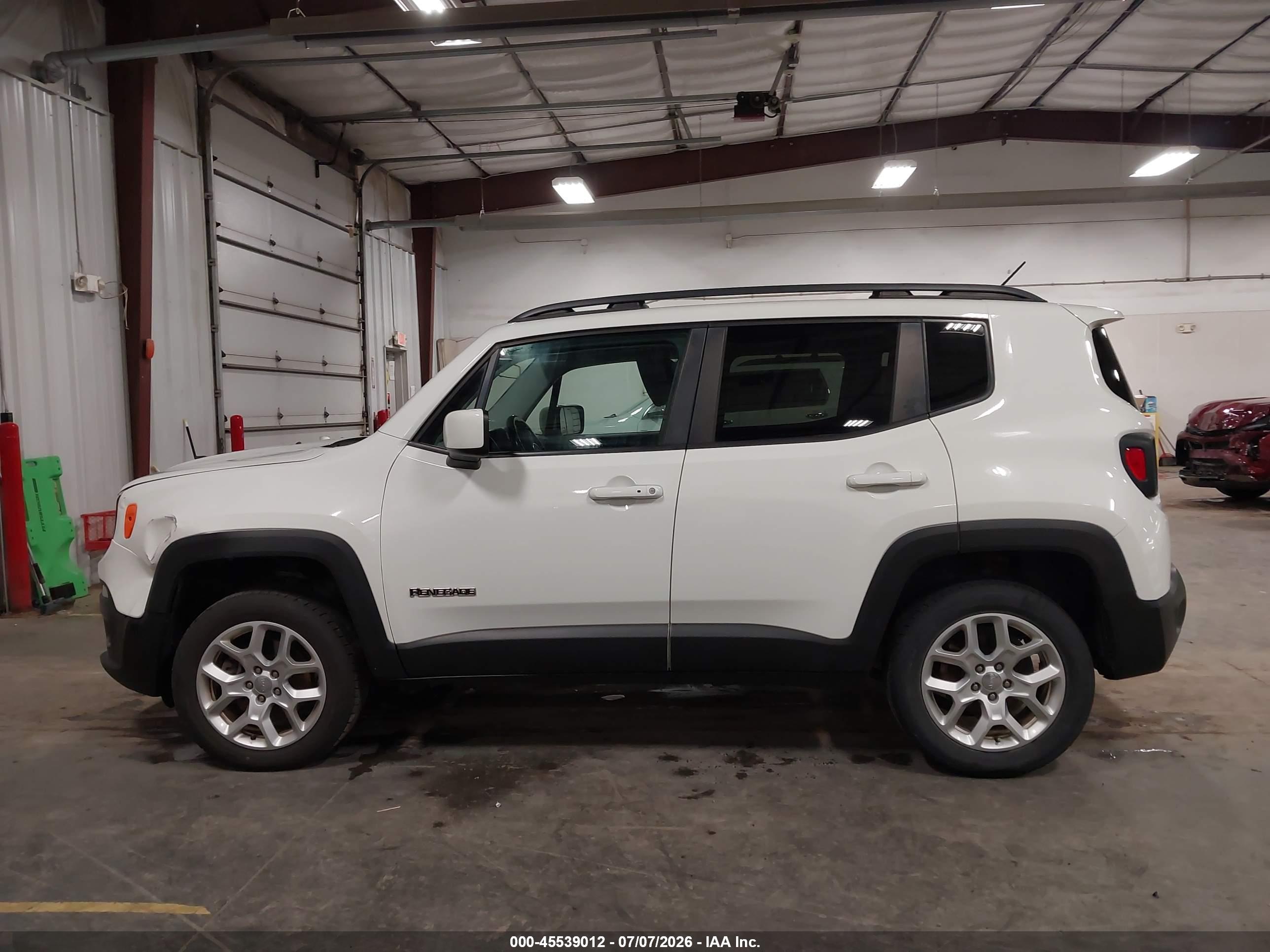 2017 JEEP RENEGADE LATITUDE 4X4