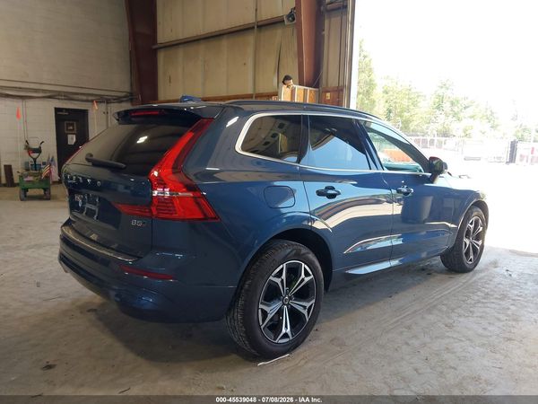 2022 VOLVO XC60 B5 MOMENTUM