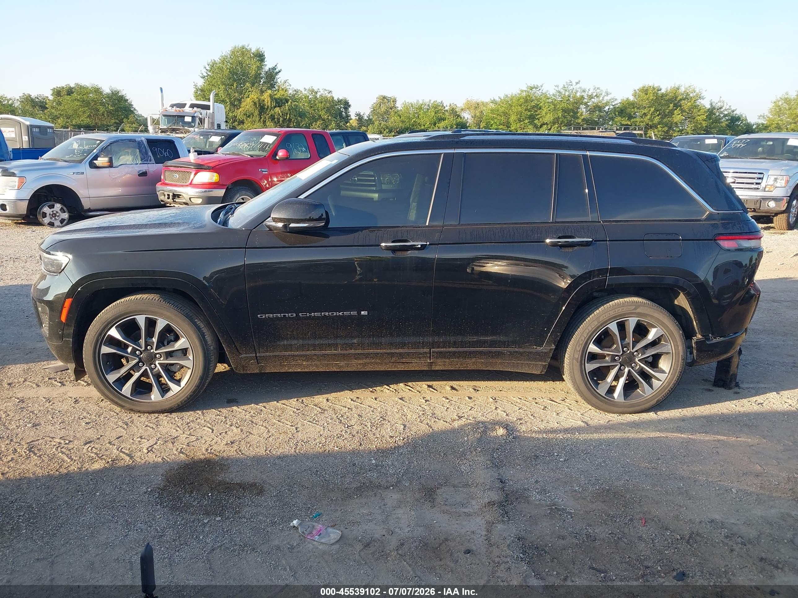 2023 JEEP GRAND CHEROKEE OVERLAND 4X4