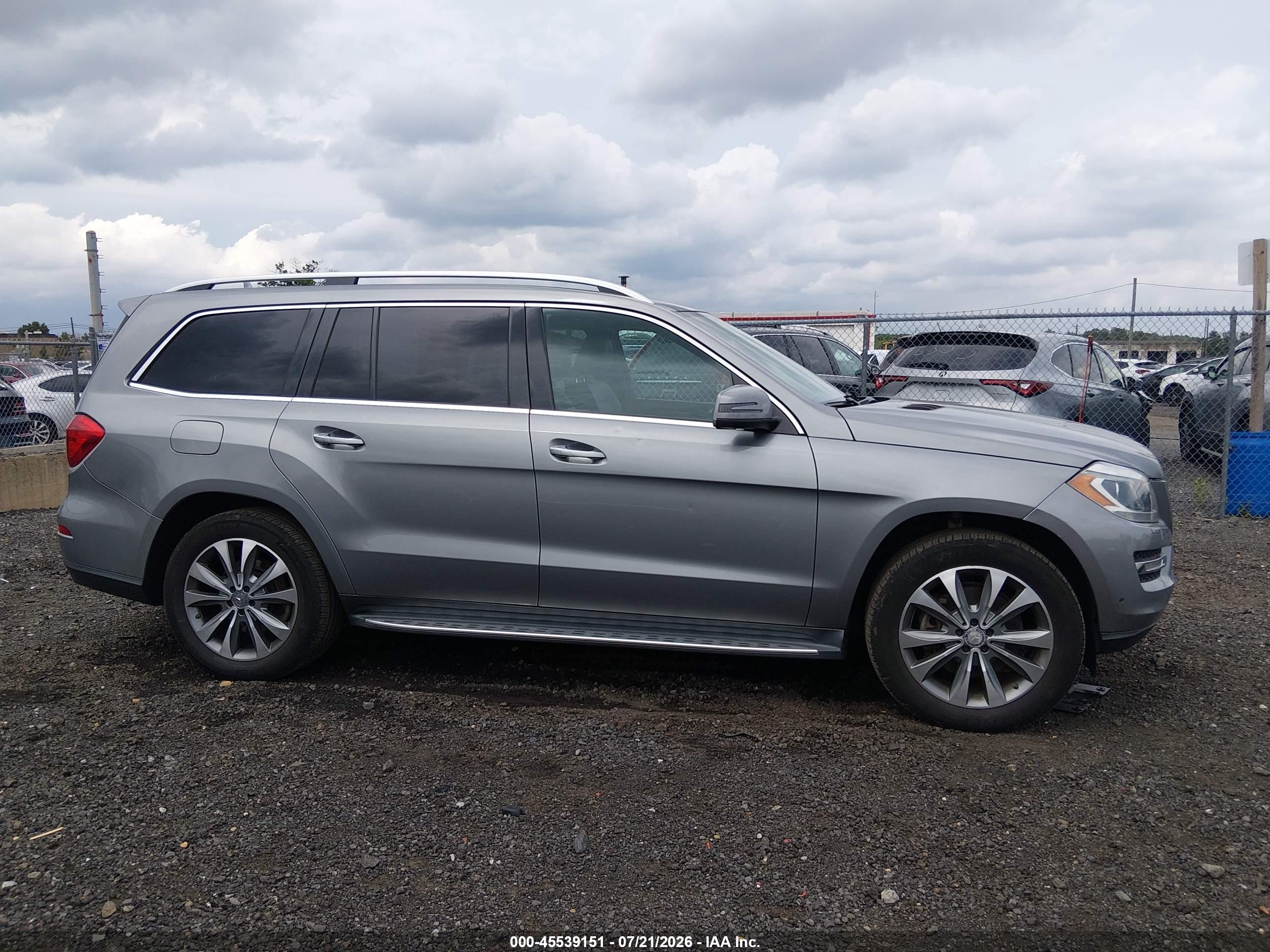 2015 MERCEDES-BENZ GL 450 4MATIC