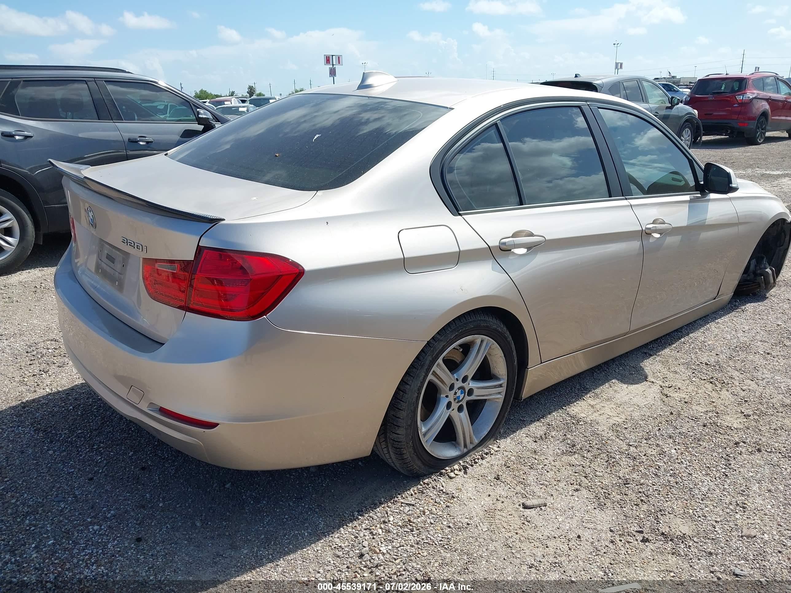 2014 BMW 320I SA