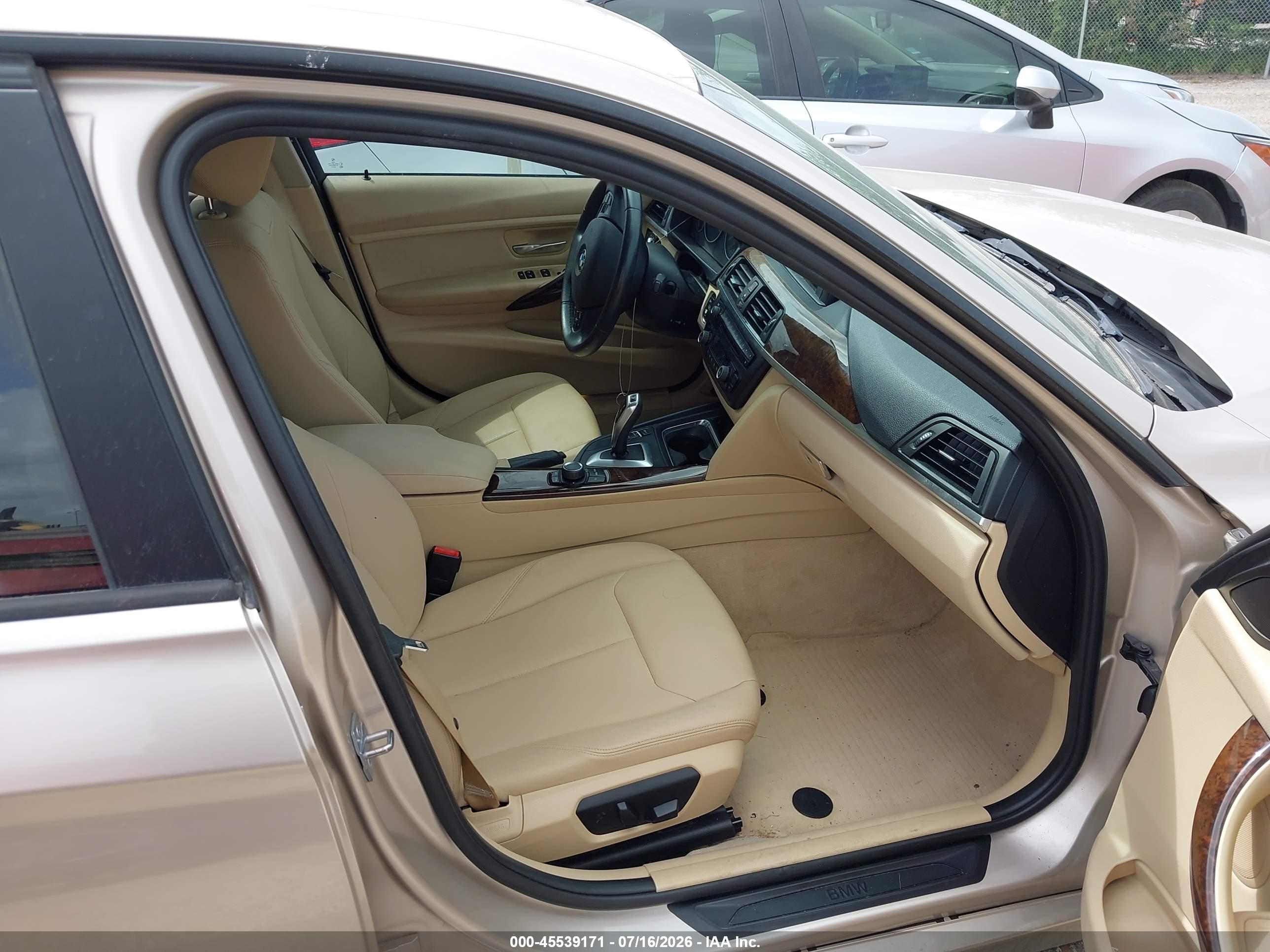 2014 BMW 320I SA