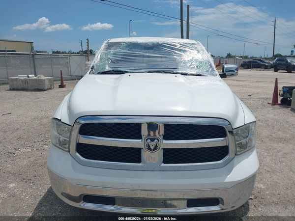 2016 RAM 1500 SLT