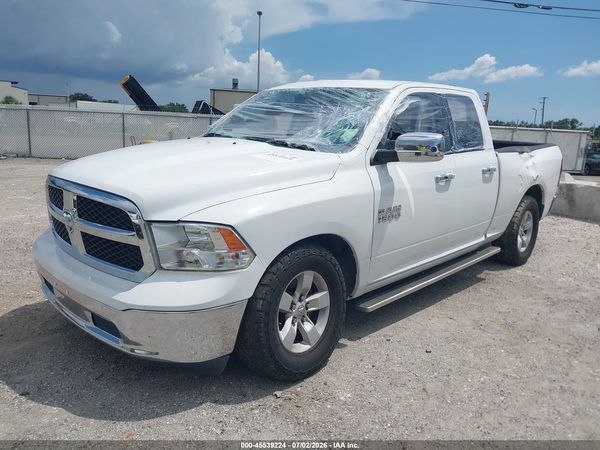 2016 RAM 1500 SLT