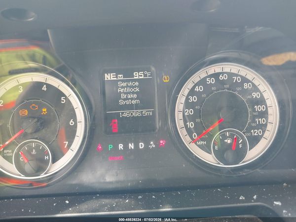 2016 RAM 1500 SLT