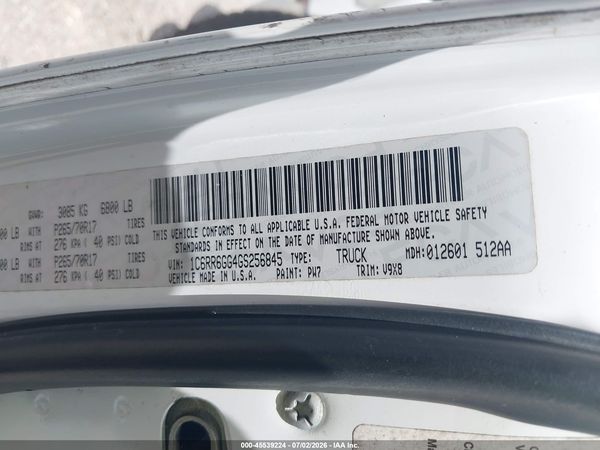 2016 RAM 1500 SLT