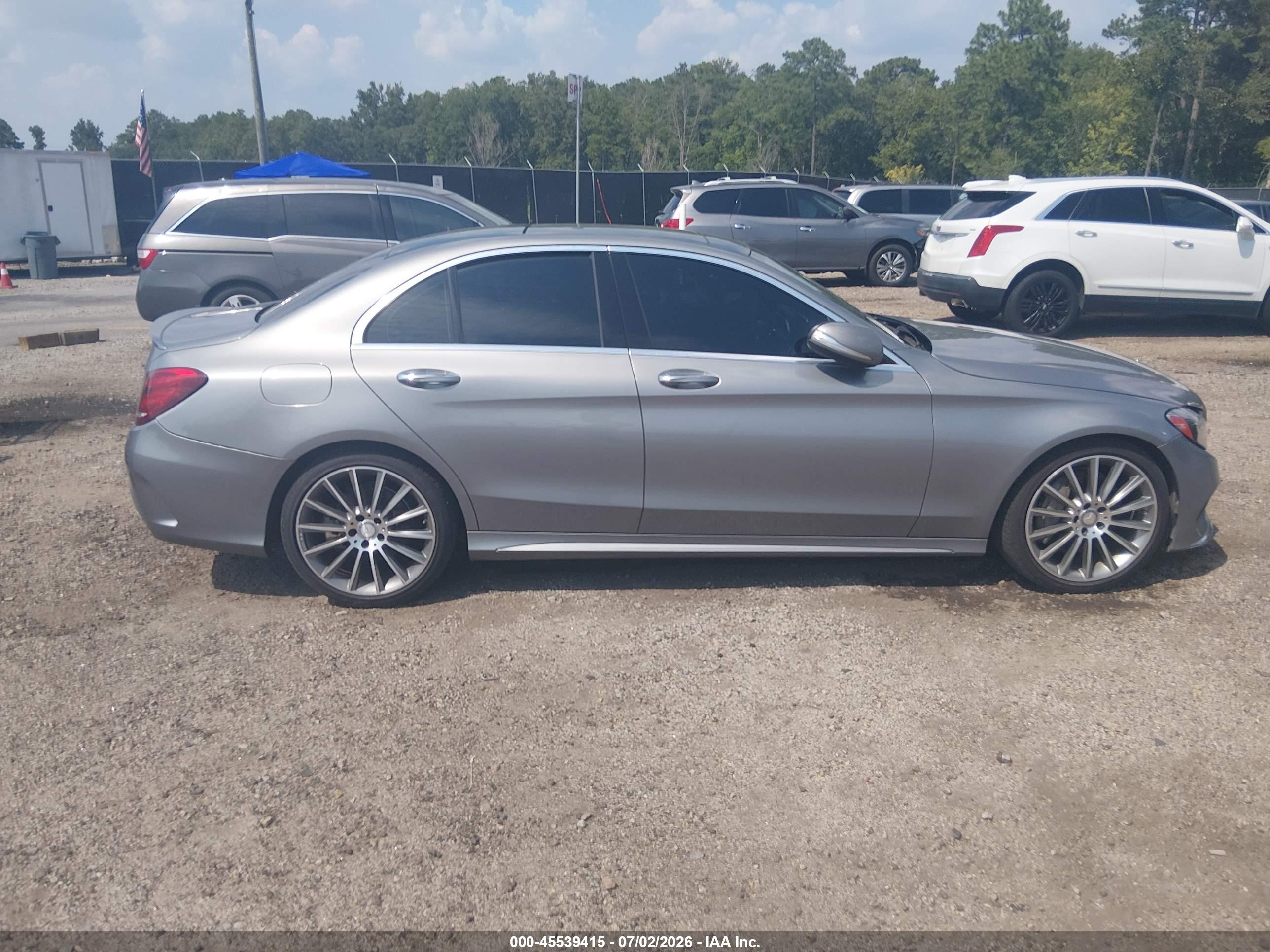 2015 MERCEDES-BENZ C 300 SPORT