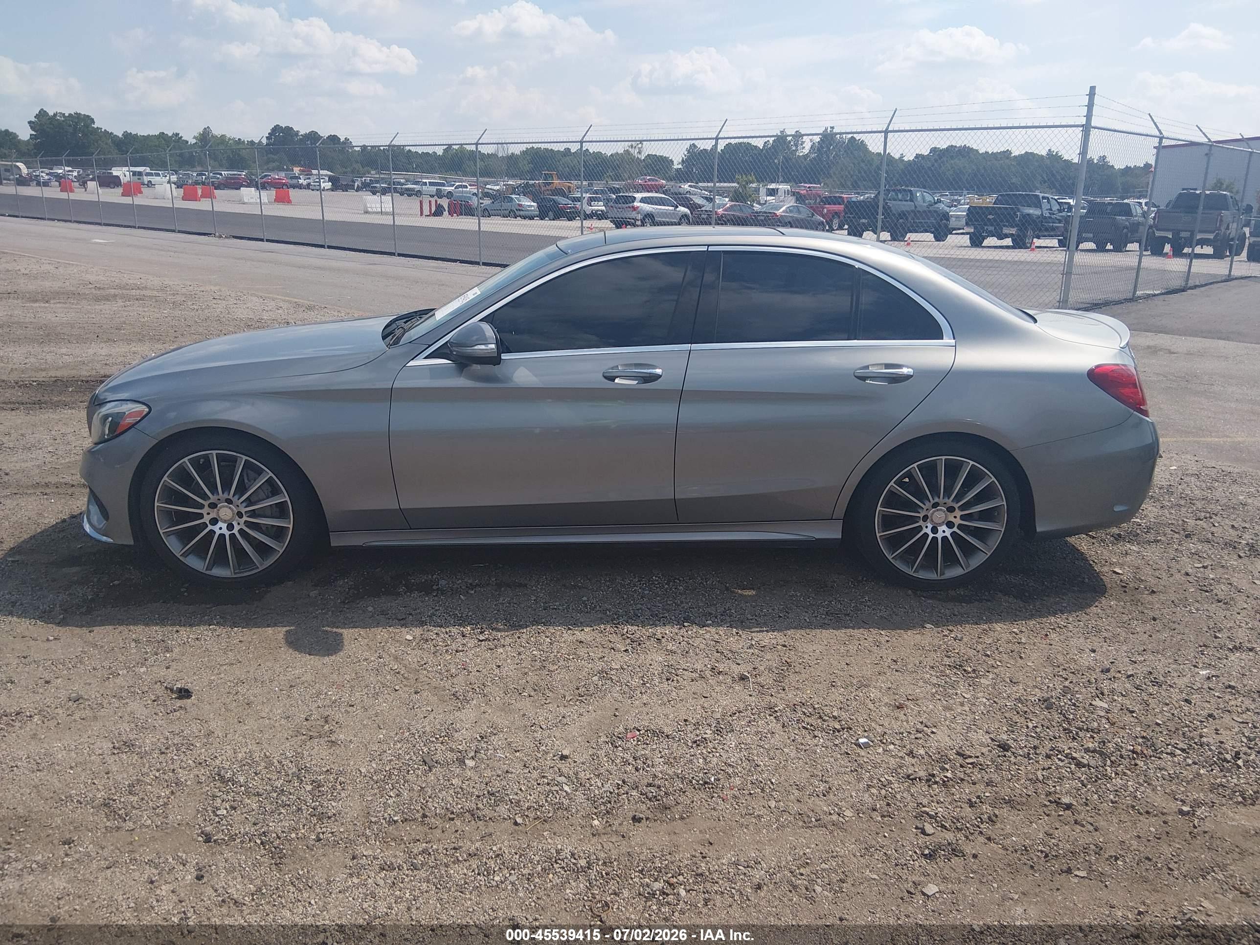 2015 MERCEDES-BENZ C 300 SPORT