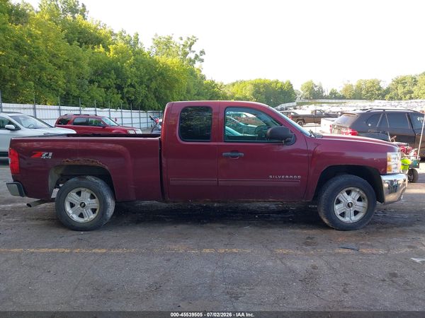 2013 CHEVROLET SILVERADO 1500 LT — I116