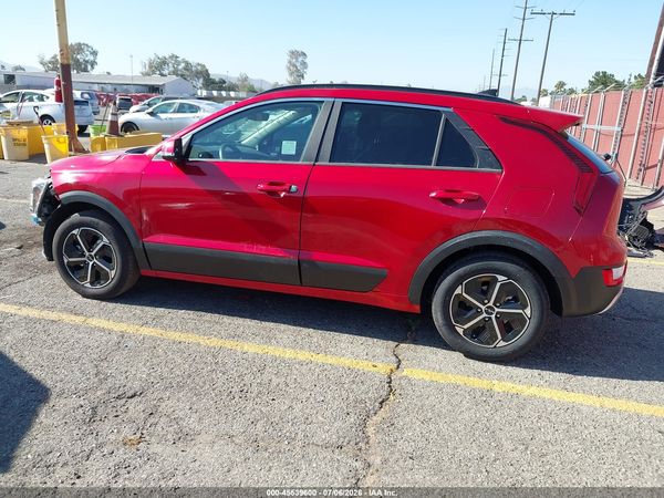 2025 KIA NIRO EX