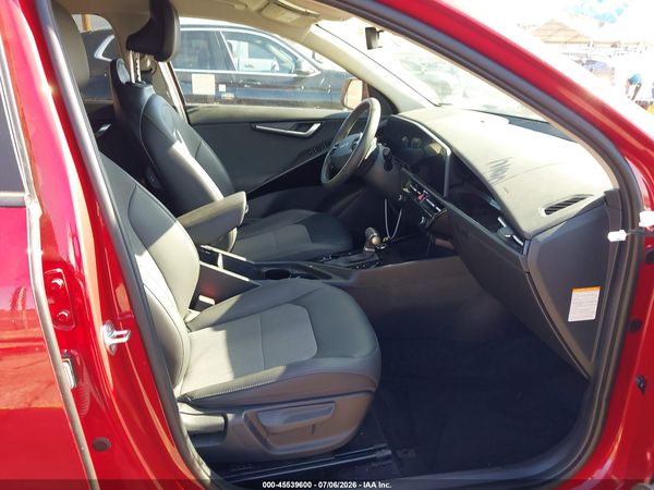 2025 KIA NIRO EX