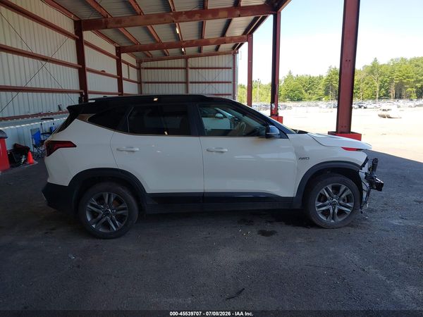 2021 KIA SELTOS S