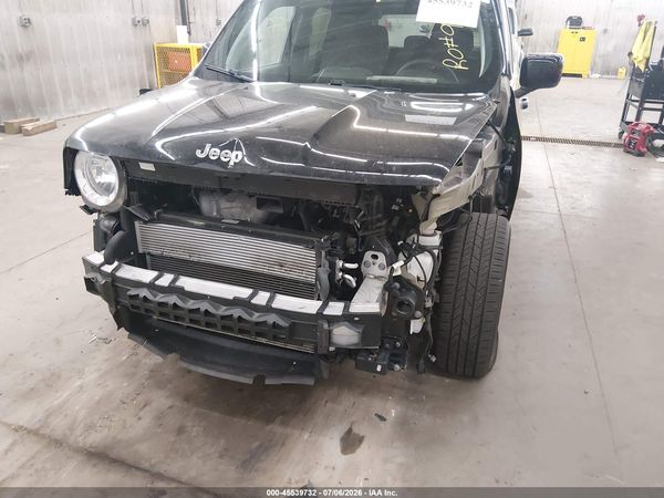 2019 JEEP RENEGADE LATITUDE FWD