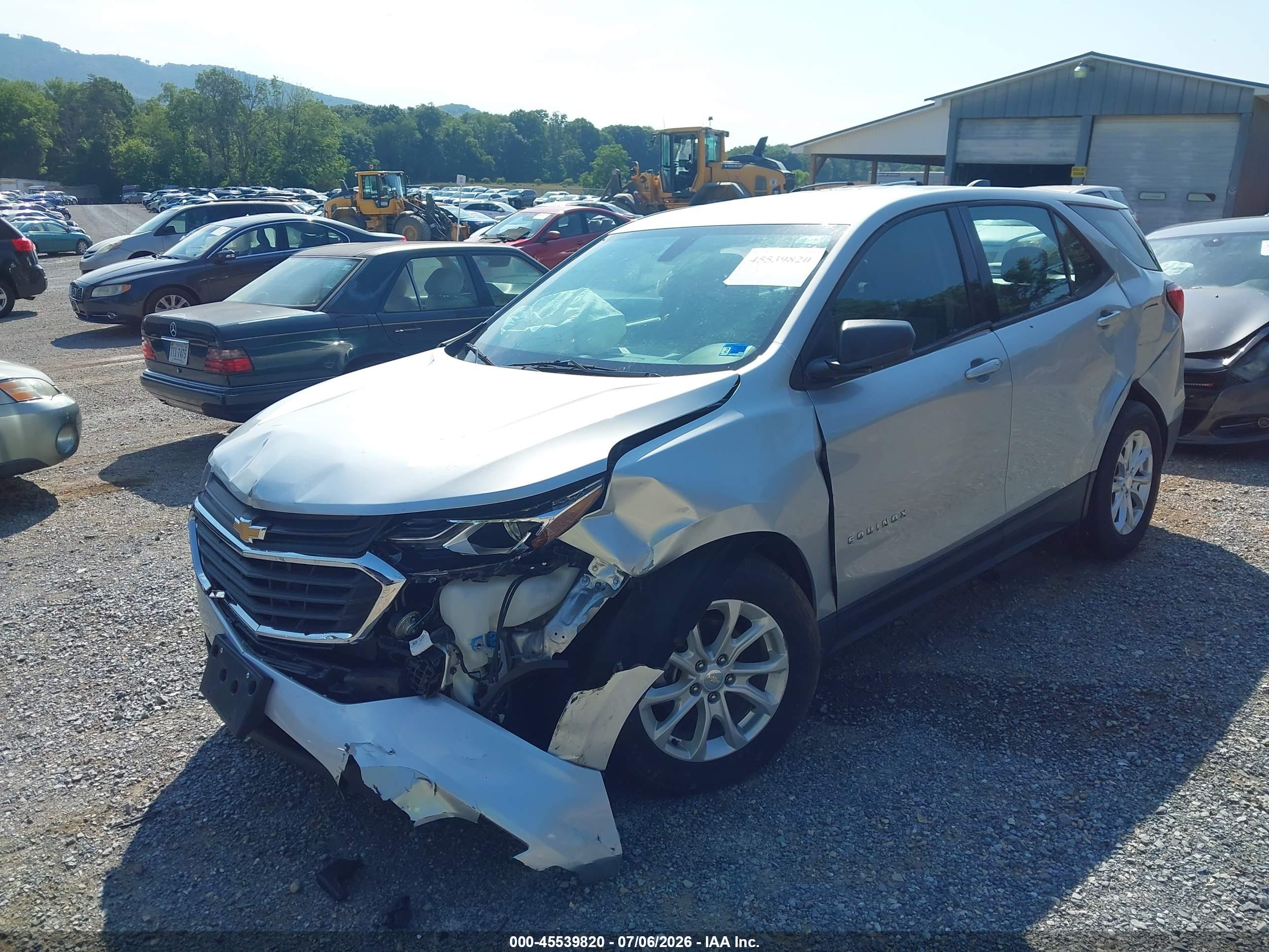 2018 CHEVROLET EQUINOX LS — I2