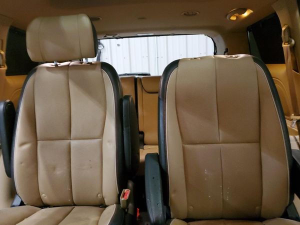 2015 KIA SEDONA