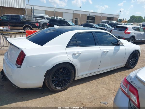 2016 CHRYSLER 300 300S — I116